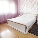 Rox Central Apartments 3