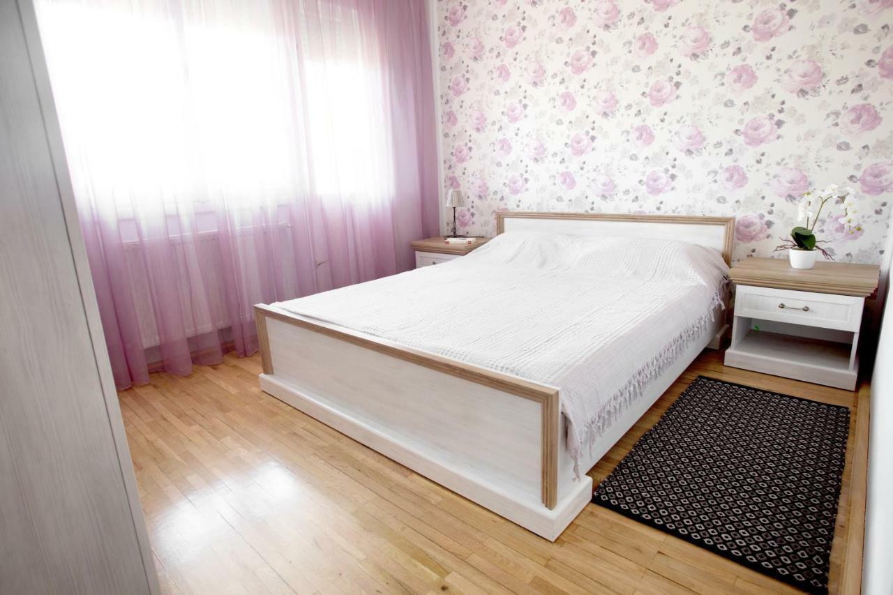 Rox 3 Apartment *